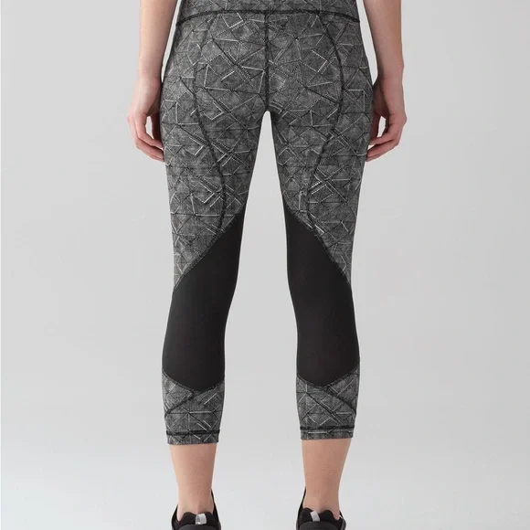 Lululemon Pace Rival Crop 22"
Formation Alpine White Black / Black - Picture 5 of 16